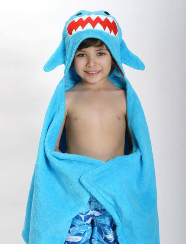 Serviette de bain a capuche Requin Glup Montreal